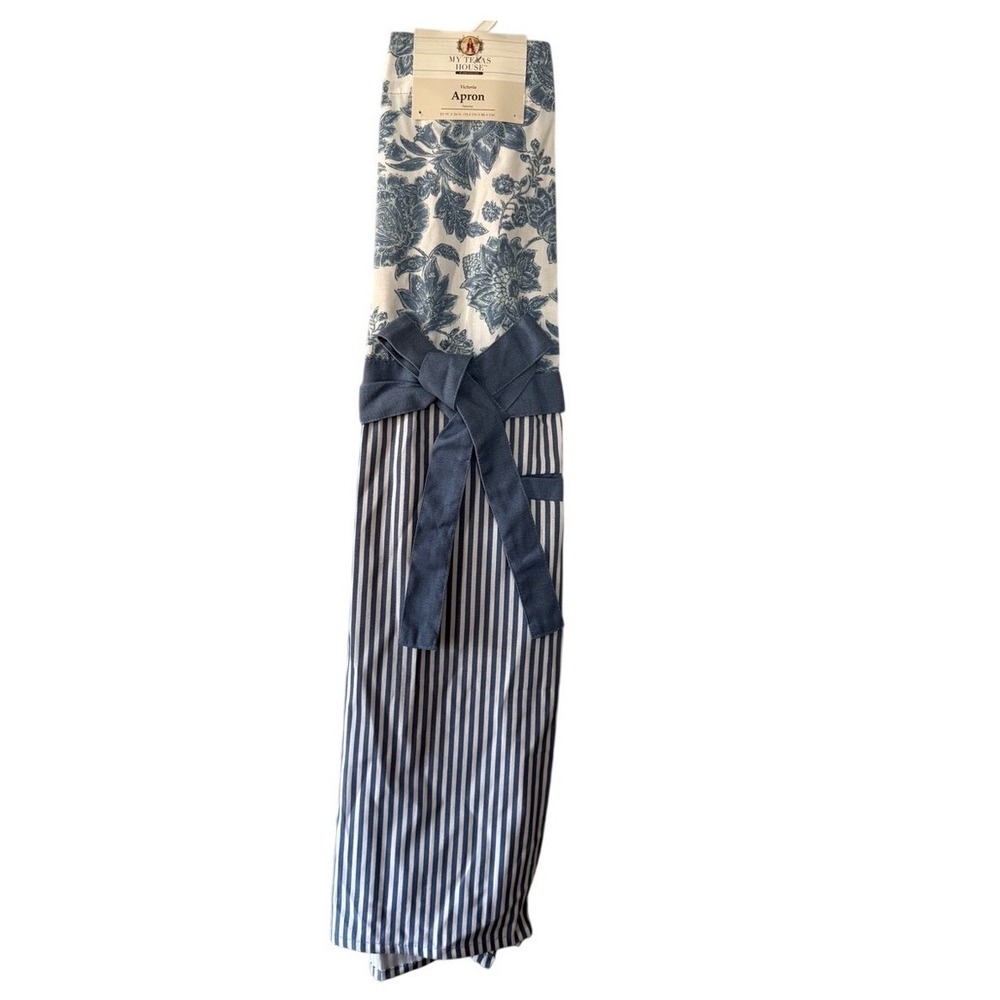 My Texas House Blue Floral Stripe Farmhouse Apron NWT Cottagecore Butter Mom